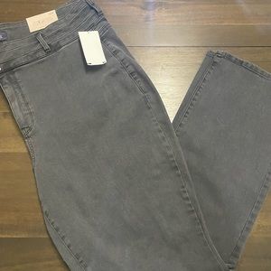 NWT NYDJ gray straight leg jeans 18w